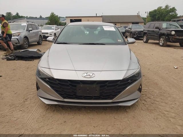 2022 HYUNDAI ELANTRA SEL 12