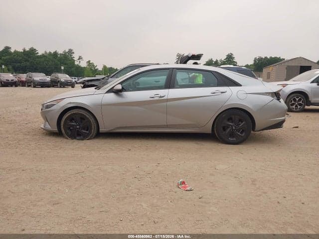 2022 HYUNDAI ELANTRA SEL 14