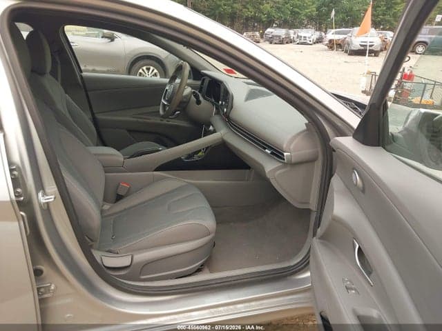 2022 HYUNDAI ELANTRA SEL 5