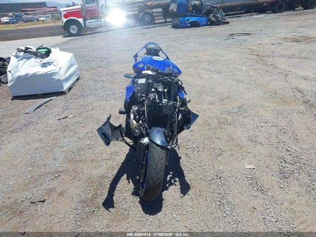 2023 YAMAHA YZFR1 5