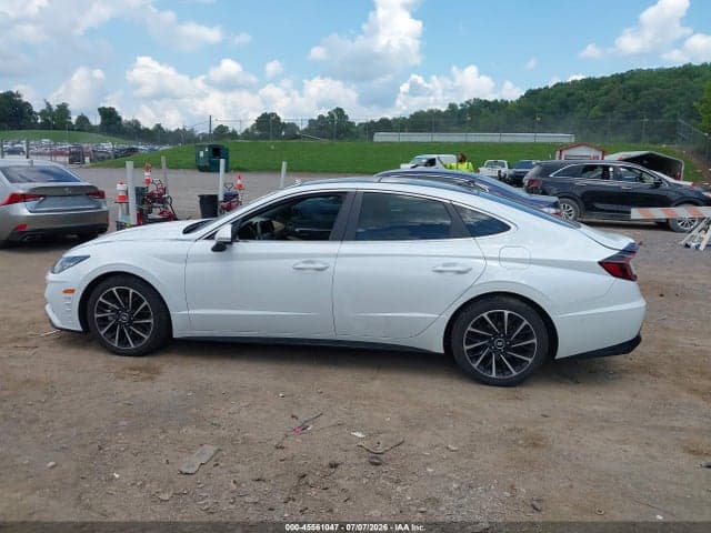 2021 HYUNDAI SONATA LIMITED 14