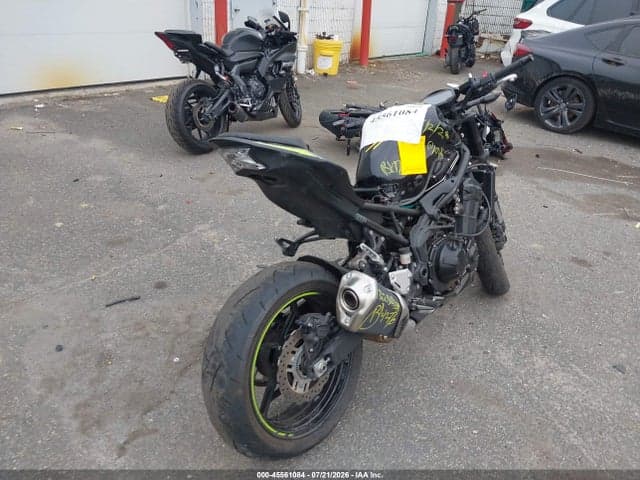 2024 KAWASAKI ZR900 F 4