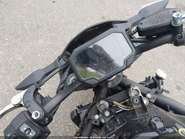 2024 KAWASAKI ZR900 F 7
