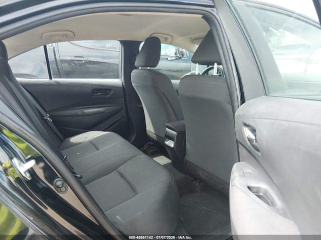 2024 TOYOTA COROLLA LE 8