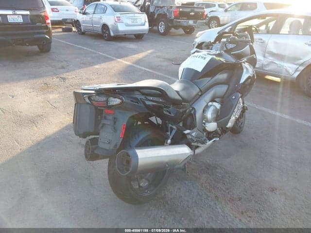 2017 BMW K1600 GT 4