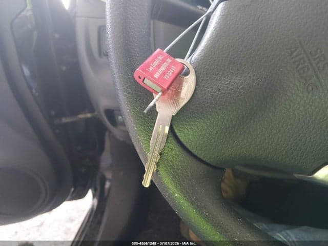 2018 NISSAN VERSA 1.6 SV 11