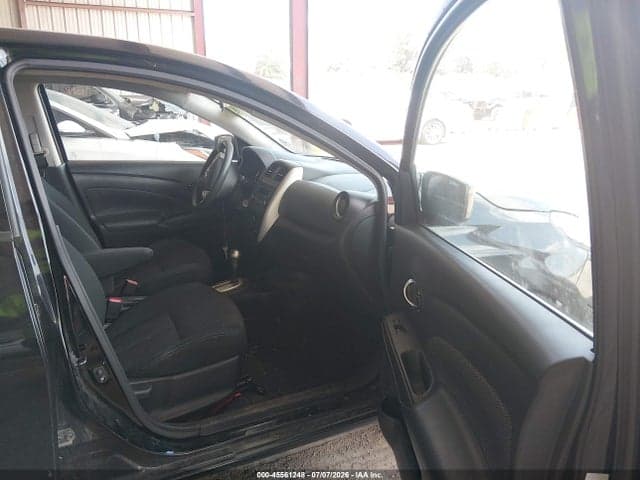 2018 NISSAN VERSA 1.6 SV 5