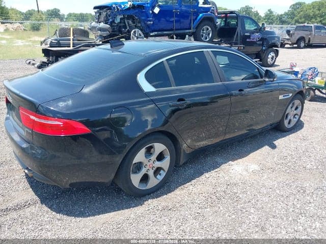 2018 JAGUAR XE 25T 4