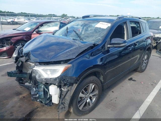 2018 TOYOTA RAV4 XLE 2