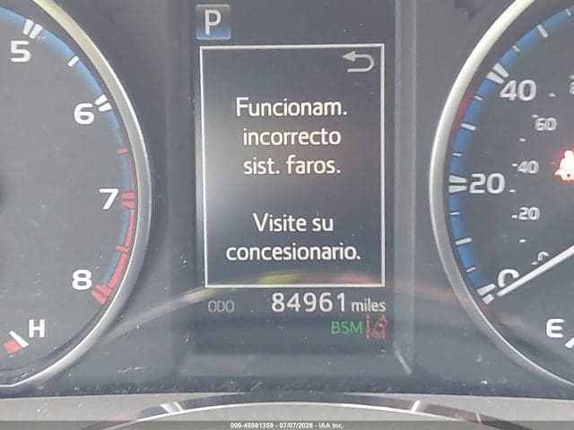 2018 TOYOTA RAV4 XLE 16