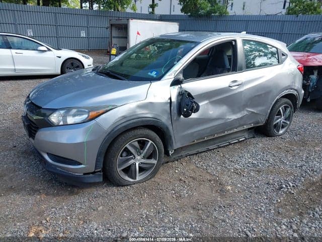 2018 HONDA HR-V LX 2