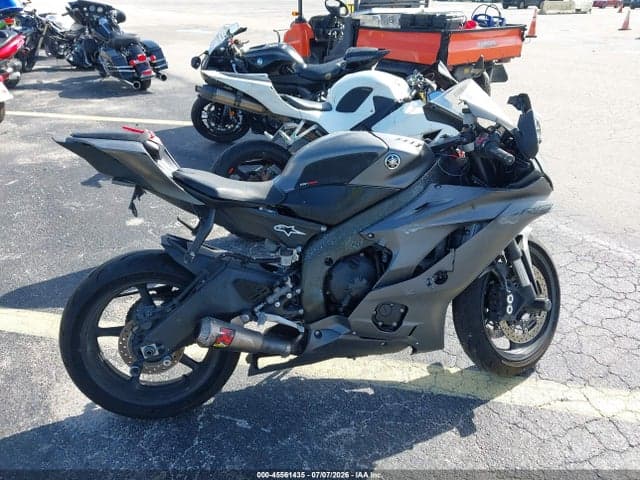 2018 YAMAHA YZFR6 12