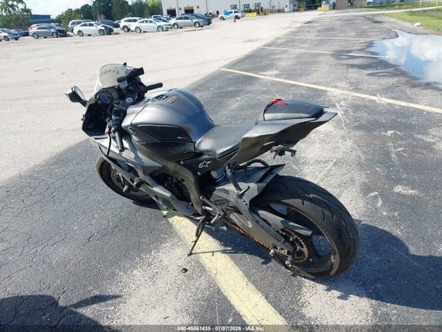 2018 YAMAHA YZFR6 3