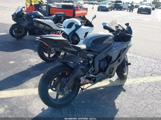 2018 YAMAHA YZFR6 4