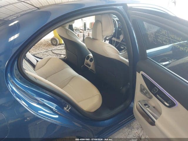 2023 MERCEDES-BENZ C 300 4MATIC 8