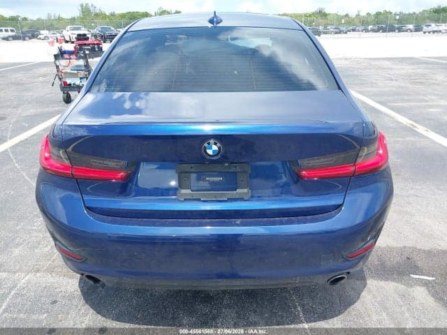 2019 BMW 330I 16