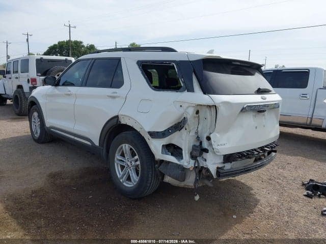2023 FORD EXPLORER XLT 3