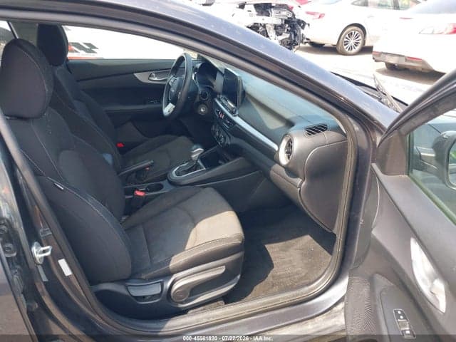 2022 KIA FORTE LXS 5