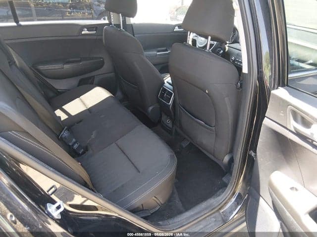 2017 KIA SPORTAGE LX 8
