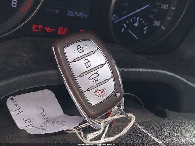 2017 HYUNDAI ELANTRA SE 11