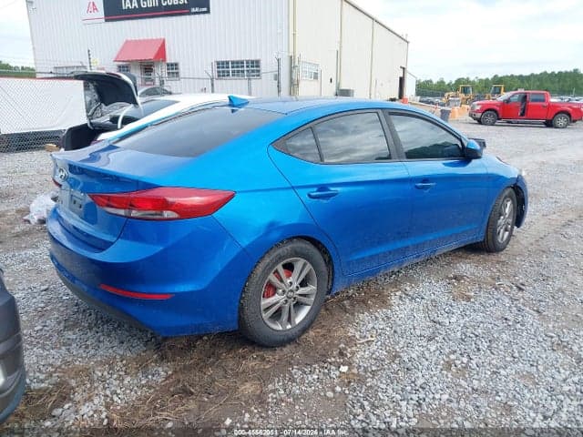 2017 HYUNDAI ELANTRA SE 4