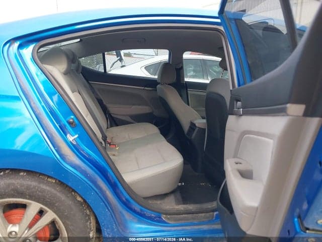 2017 HYUNDAI ELANTRA SE 8
