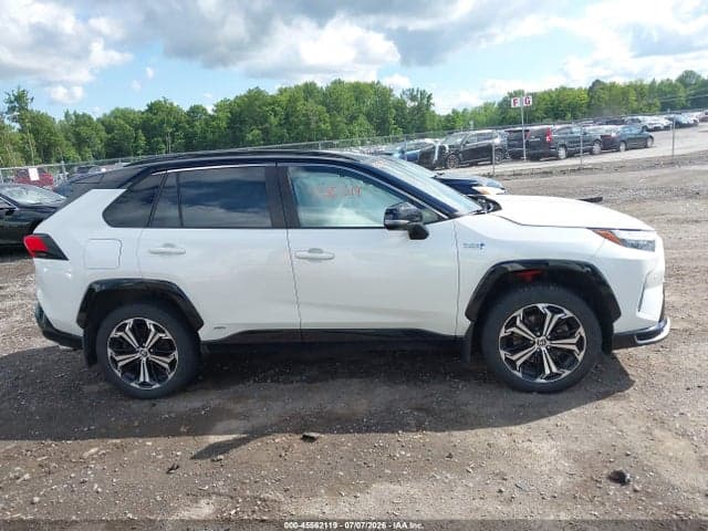 2022 TOYOTA RAV4 PRIME XSE 13