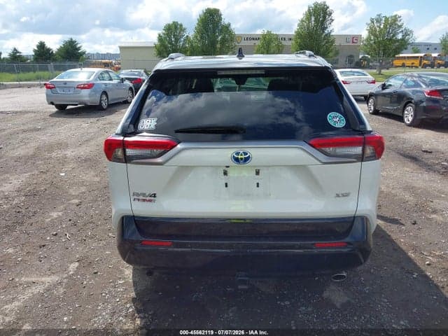 2022 TOYOTA RAV4 PRIME XSE 16
