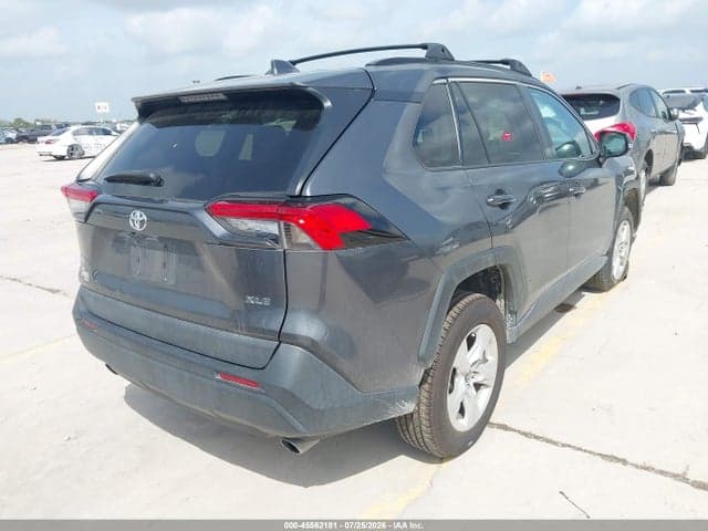 2021 TOYOTA RAV4 XLE 4