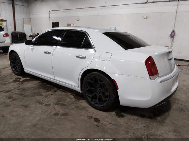 2018 CHRYSLER 300 300C 3