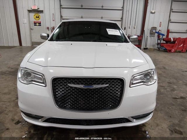 2018 CHRYSLER 300 300C 6