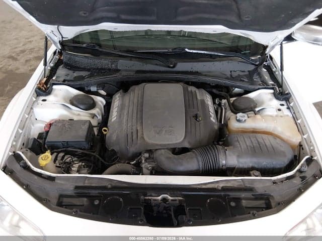 2018 CHRYSLER 300 300C 10