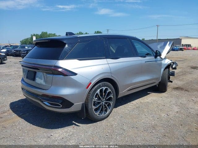 2025 LINCOLN NAUTILUS RESERVE 4