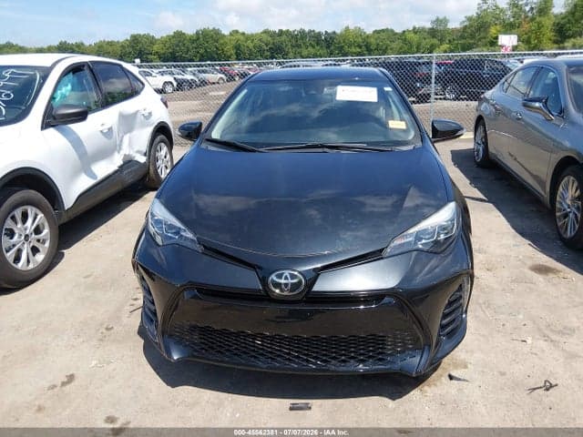 2018 TOYOTA COROLLA SE 12