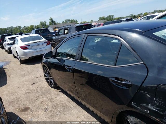 2018 TOYOTA COROLLA SE 14