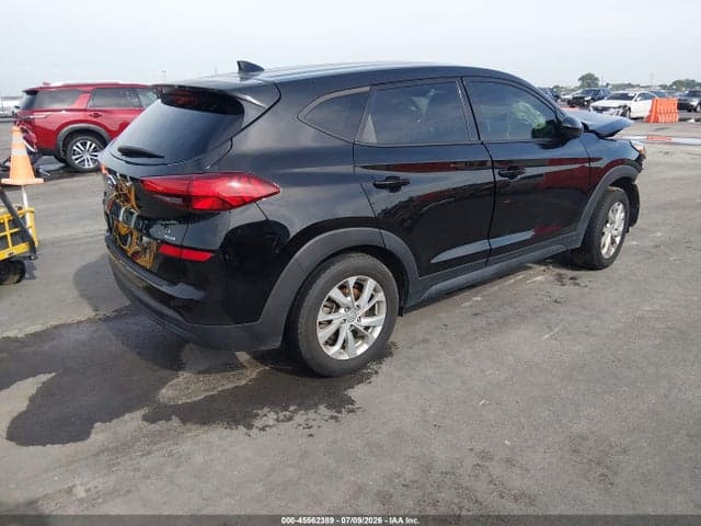 2021 HYUNDAI TUCSON SE 4