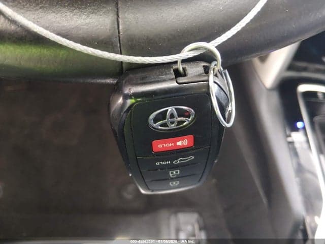 2023 TOYOTA COROLLA CROSS XLE 11