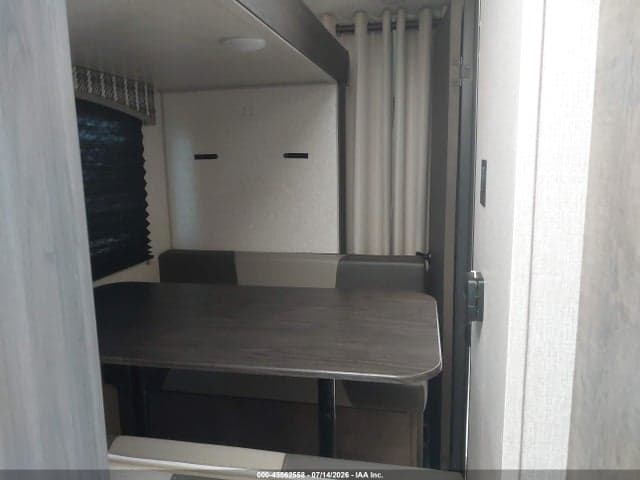 2022 VENTURE OTHER 5