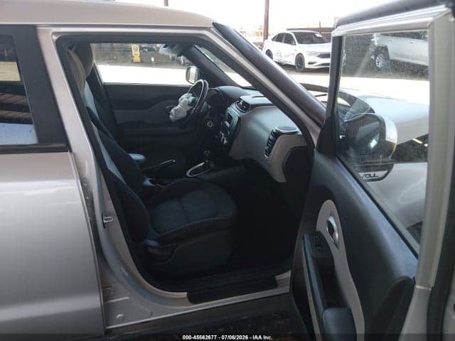 2016 KIA SOUL ! 5