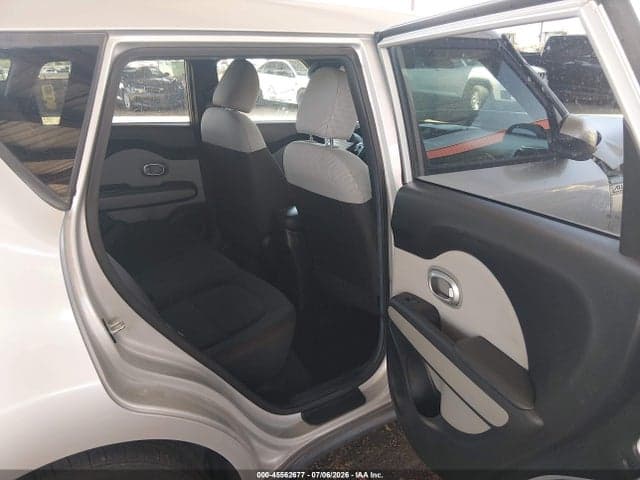 2016 KIA SOUL ! 8