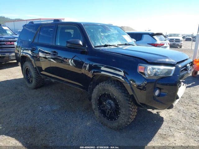 2020 TOYOTA 4RUNNER SR5 1