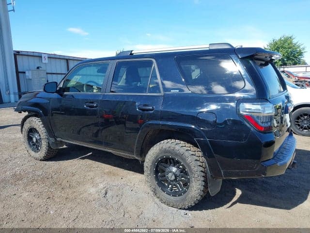 2020 TOYOTA 4RUNNER SR5 15