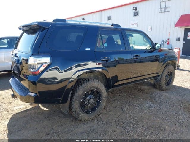 2020 TOYOTA 4RUNNER SR5 4
