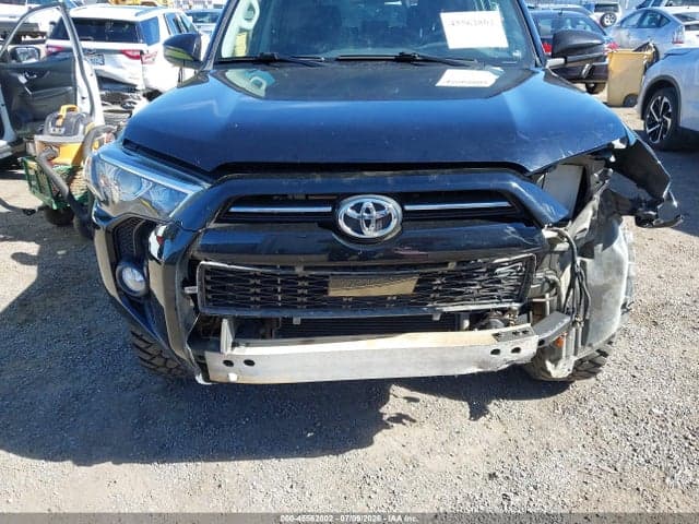 2020 TOYOTA 4RUNNER SR5 6