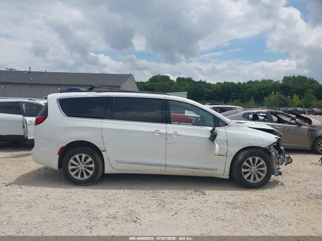 2017 CHRYSLER PACIFICA TOURING-L 12