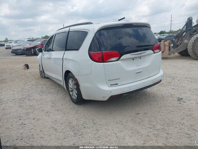 2017 CHRYSLER PACIFICA TOURING-L 3