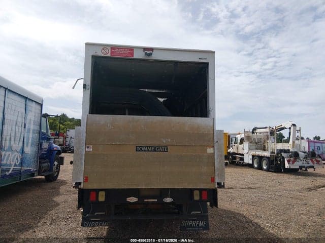 2018 CHEVROLET EXPRESS CUTAWAY WORK VAN 8