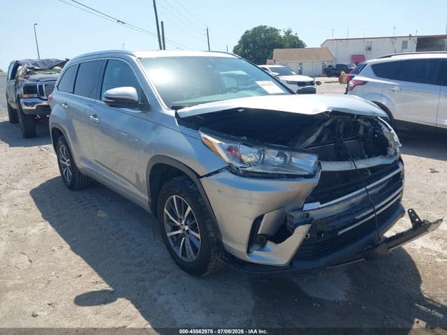 2018 TOYOTA HIGHLANDER XLE