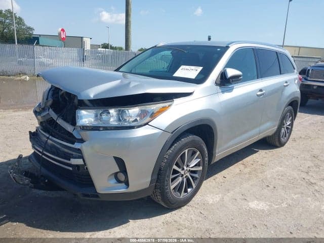 2018 TOYOTA HIGHLANDER XLE 2
