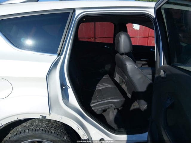 2017 FORD ESCAPE TITANIUM 8